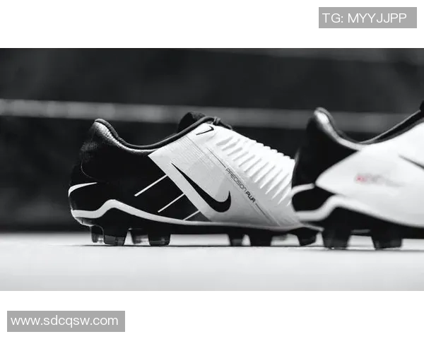 探索足球鞋的魅力与创新设计，提升您的比赛表现与舒适体验